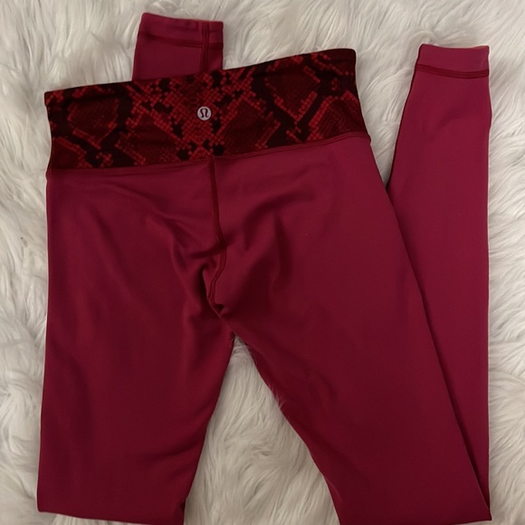 Lululemon Women’s Leggings - Picture 4 of 7